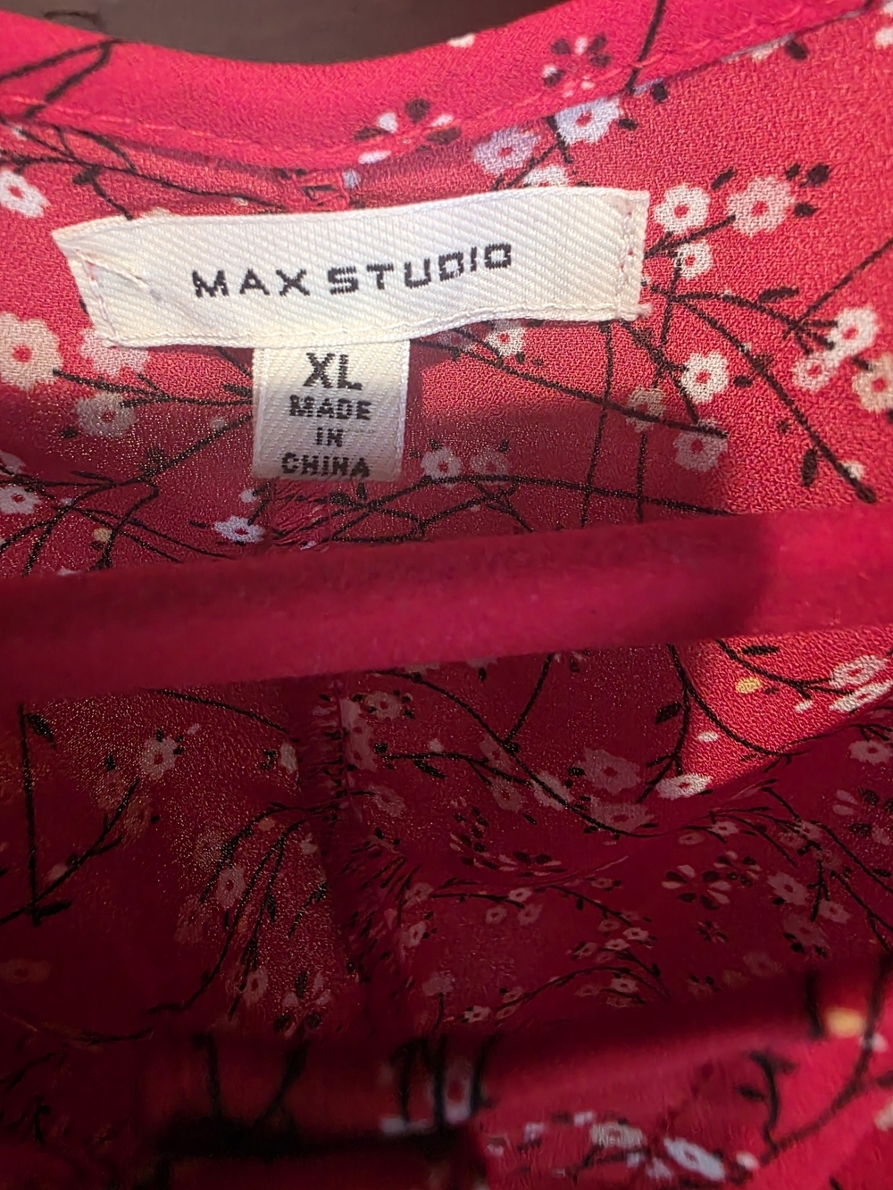 Max Studio Red Floral Ruffle-Sleeve Button Front Blouse - Picture 3 of 4